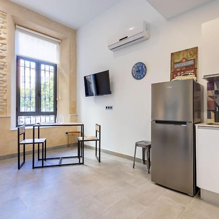 Nine O Clock San Agustin Apartment Sevilla Ruang foto