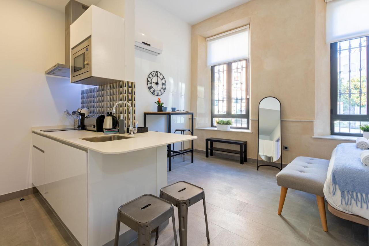 Nine O Clock San Agustin Apartment Sevilla Bagian luar foto