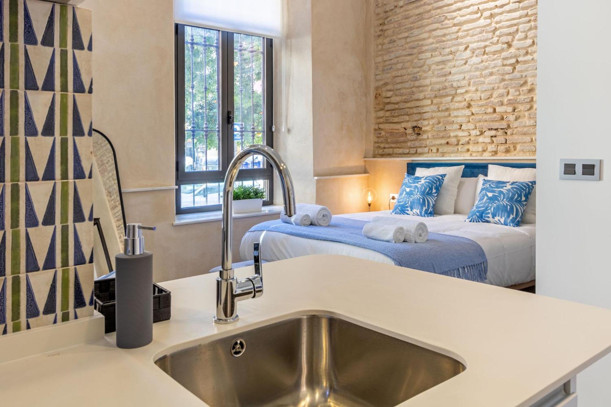 Nine O Clock San Agustin Apartment Sevilla Ruang foto